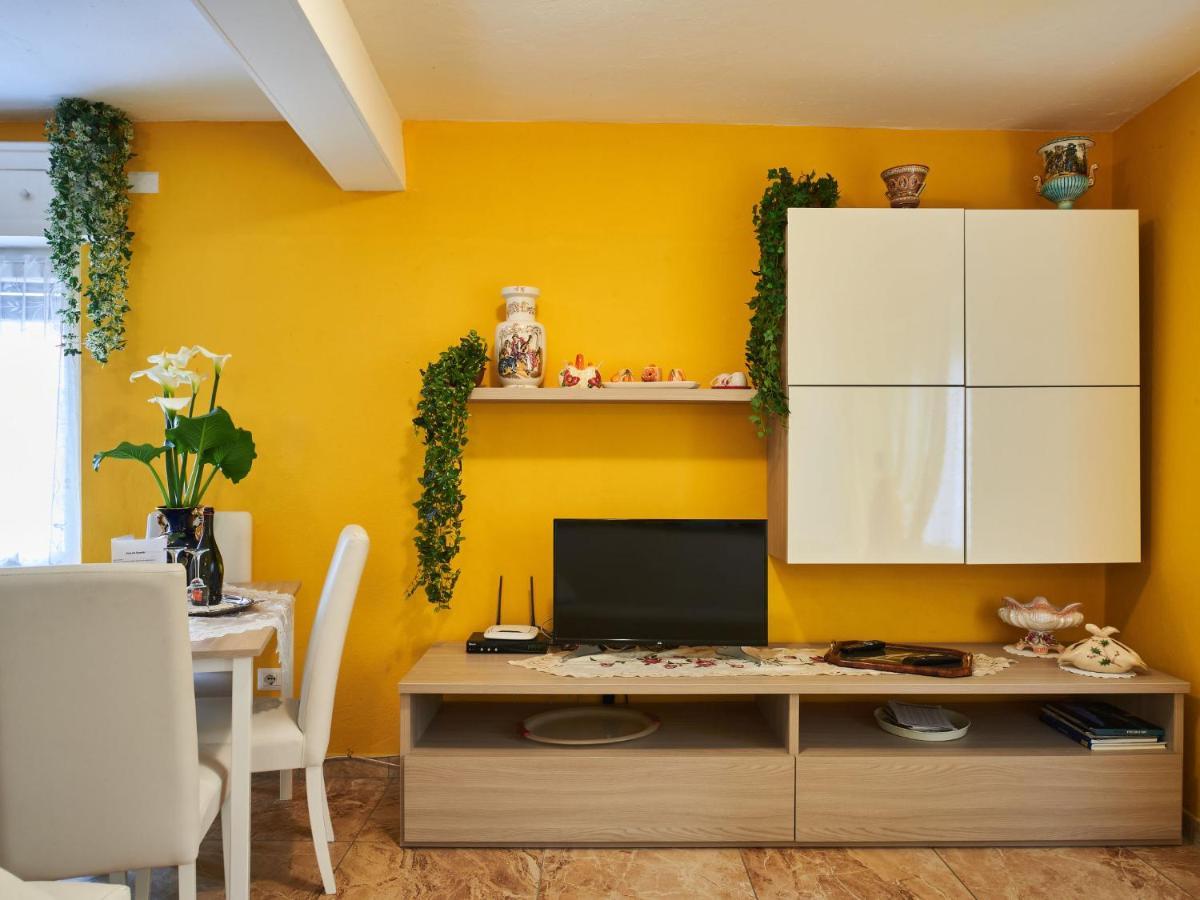 Apartment Casa Del Pergulin - Lmz325 By Interhome Verceia Extérieur photo